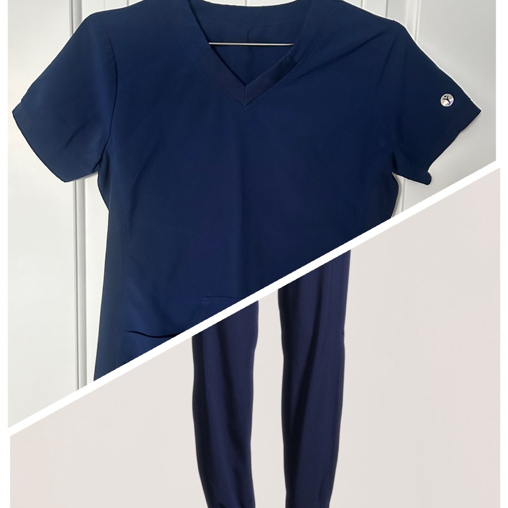 Navy blue matching scrub set - Woman’s
